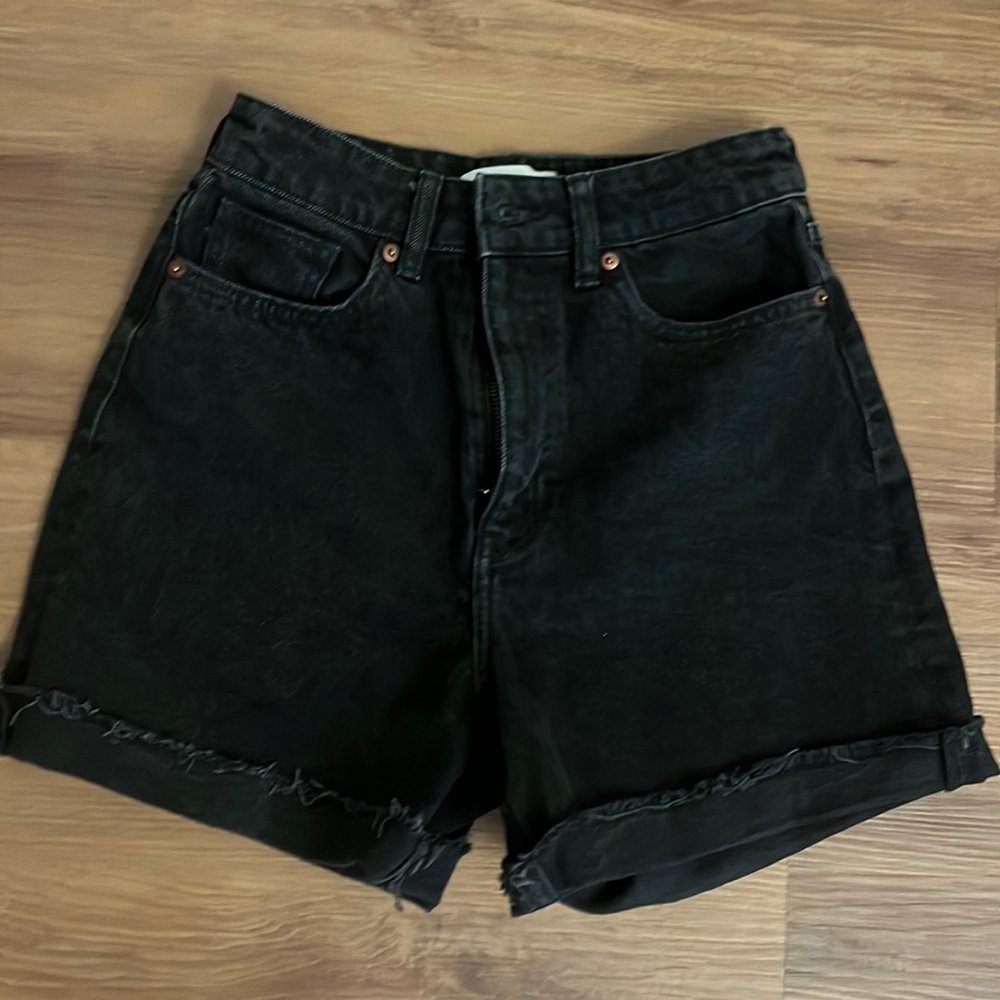 H&M jean shorts in black